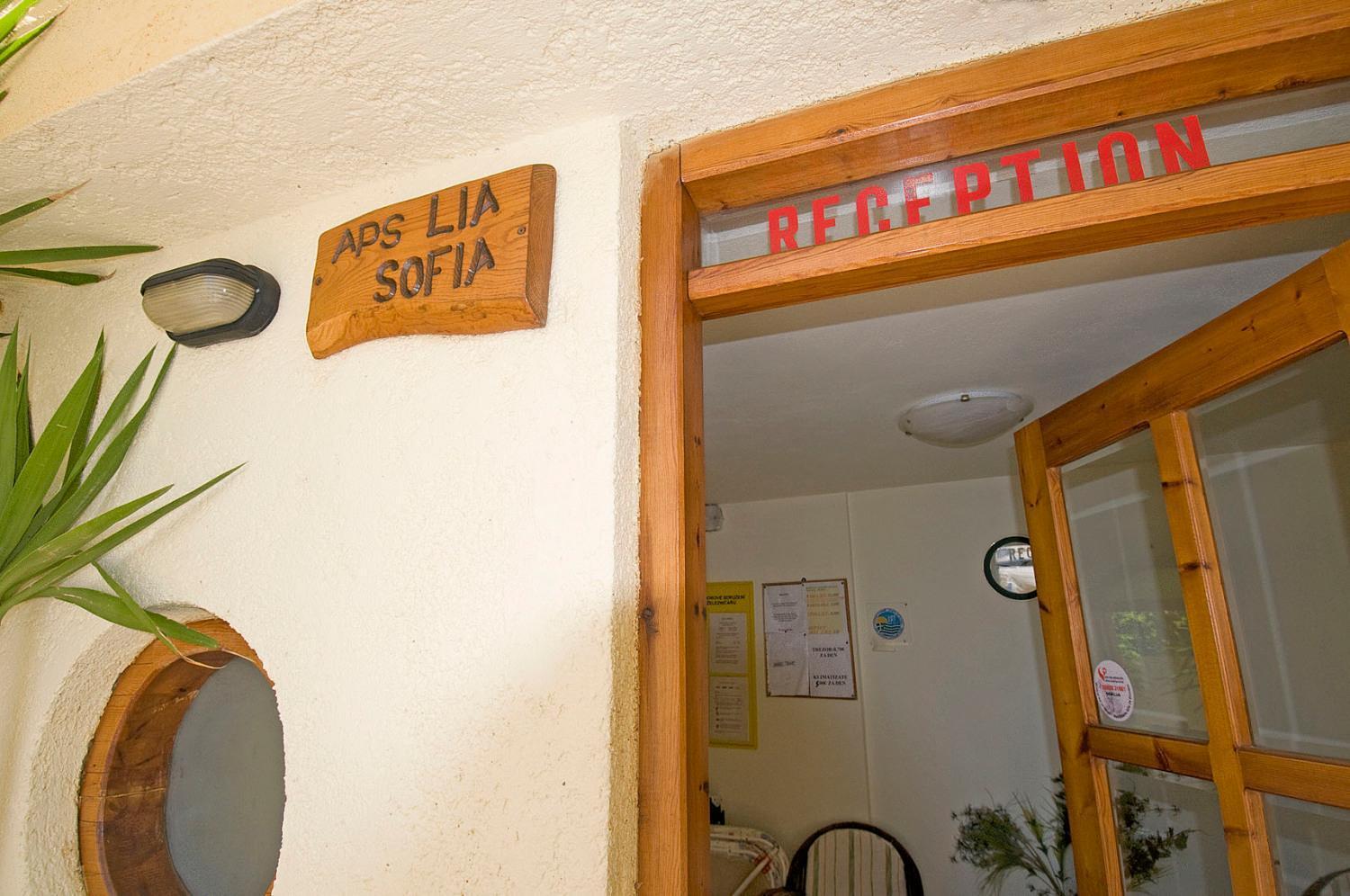 Lia Sofia Apartments Сталида Экстерьер фото